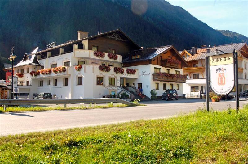 Hotel Kristall B&B Ischgl Extérieur photo